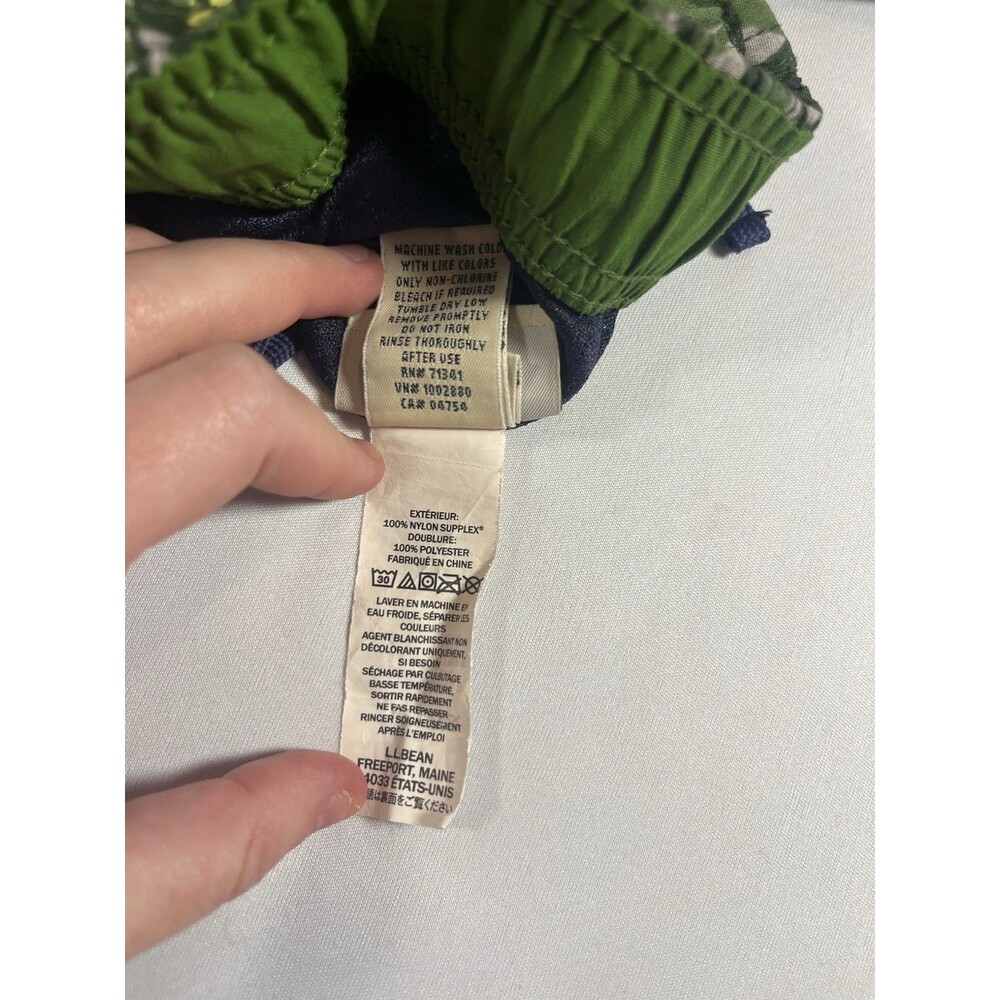 L.L.Bean Men’s Swim Trunks Size L Green Camo Leaf Print Mesh Lined Drawstring - Picture 10 of 16